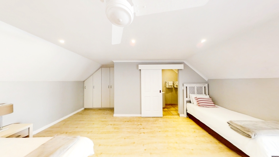 9 Bedroom Property for Sale in Shelley Point Western Cape